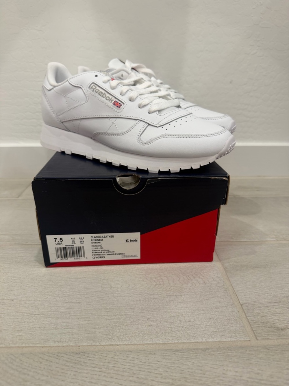 Reebok Classic Leather Men's Sneakers - White